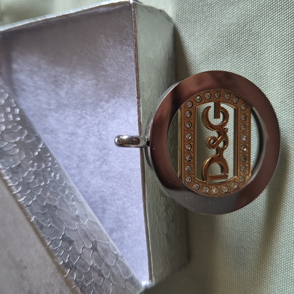 Pendant - Picture 2 of 3